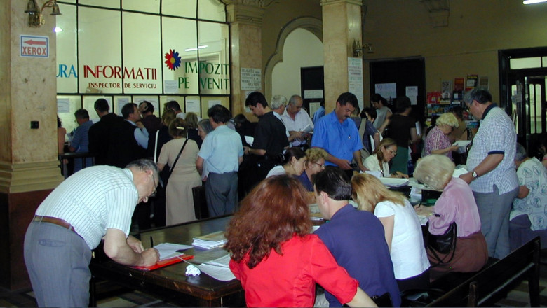 Consilier al premierului: Mi-au trebuit doua cutii de ciocolata ca sa citesc Codul Fiscal Imagine