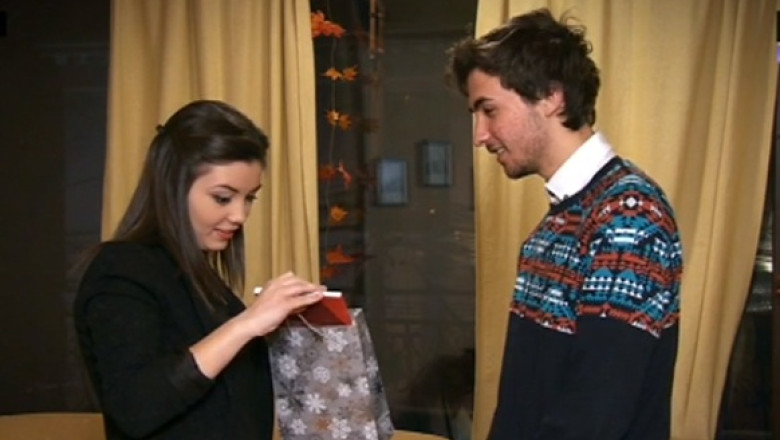 CONSILIER DE ETICHETA. Ce facem cand ni se ofera un cadou pe care l-am mai primit? Imagine