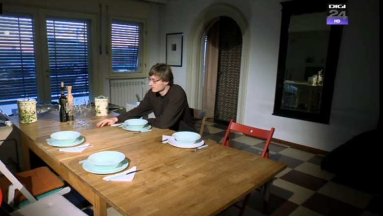 Consilier de eticheta. Se poate intarzia la o cina intre prieteni? Imagine