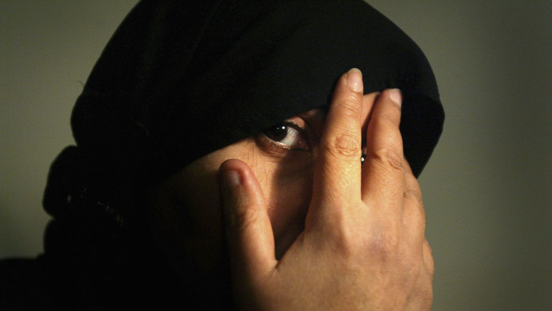 Consiliul de Securitate din Iran suspenda aplicarea legii privind purtarea hijabului de catre femei. Cine a contestat legea Imagine