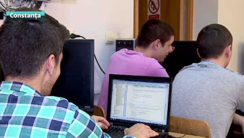Constanta: Mai putine cereri pentru calculatoare  Imagine