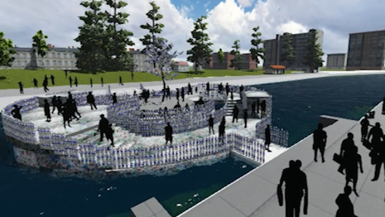 Constructia podului din PET-uri, aproape de start Imagine