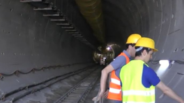 Constructorii israelieni au sapat un tunel in directia gresita Imagine