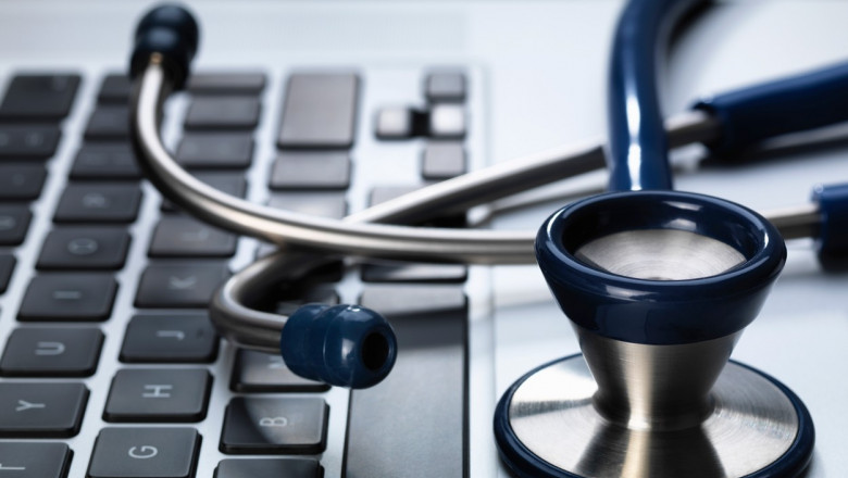 Consultatiile medicale si retetele electronice pot fi acordate in continuare la distanta, anunta CNAS Imagine