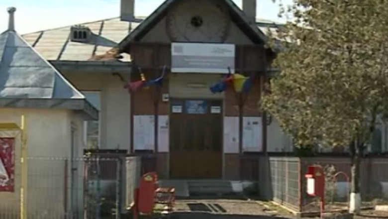 Contabila unei primarii din judetul Iasi si-a platit timp de cinci ani ratele bancare din bani publici Imagine