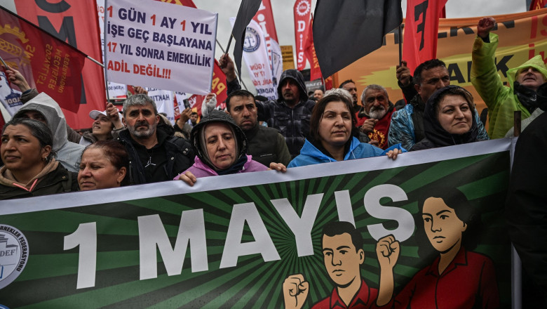 Continua arestarile in Istanbul: Peste 400 de persoane au fost retinute dupa ce au participat la marcarea zilei de 1 Mai Imagine