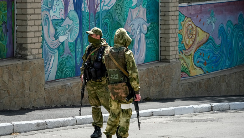 Continua presiunile rusilor in Herson. Administratia pro-Moscova cere acum o baza militara rusa in regiune Imagine
