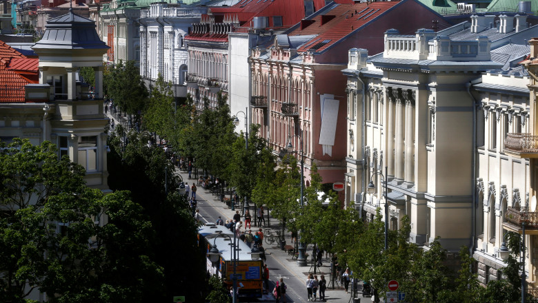 Contrabanda cu tigari in baloane a dus la inchiderea celui mai mare aeroport din Lituania: „Belarusul sa-si asume responsabilitatea” Imagine
