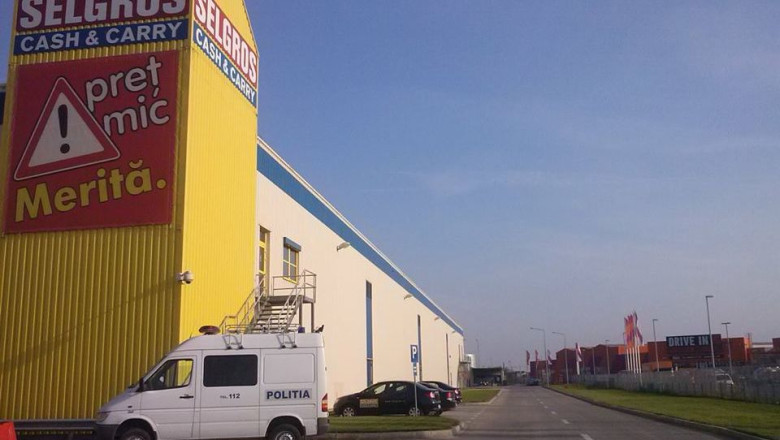 Controale la Selgros, Real, Auchan si in alte locatii din Timisoara, dupa scandalul carnii de pui alterate Imagine