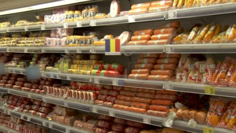 Controale la toate hipermarketurile din tara. 12 tone de mezeluri au fost retrase de la raft si din depozite Imagine