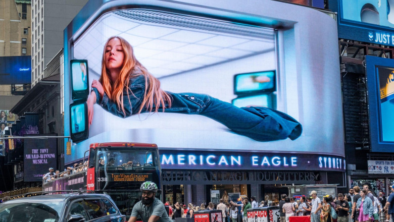 Controverse in SUA dupa o reclama „rasista” la blugi, promovata de actrita Sydney Sweeney. Presedintele Donald Trump a intervenit si el Imagine