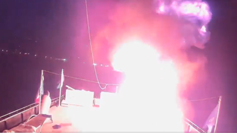 Convoiul de nave cu ajutoare pentru Gaza a fost atacat de drone a doua zi la rand. Printre activisti se afla si Greta Thunberg Imagine