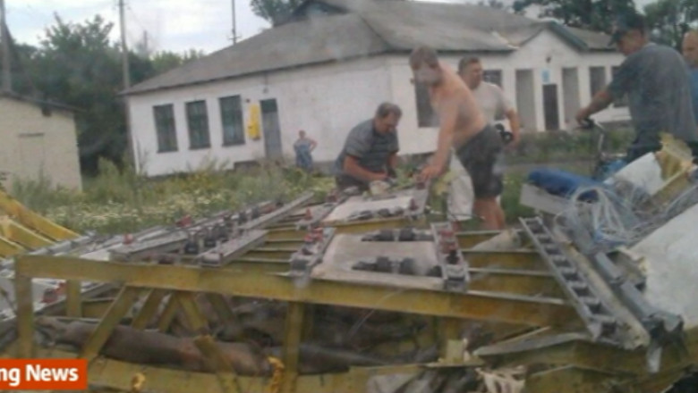 Convorbire interceptata. Separatistii vorbesc despre avionul prabusit Imagine