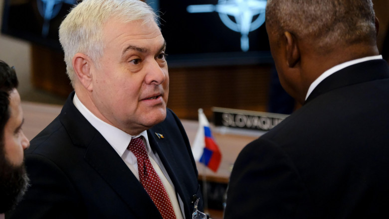 Convorbire telefonica intre Angel Tilvar si secretarul apararii SUA, Lloyd Austin. Cei doi au discutat despre ajutorul acordat Ucrainei Imagine