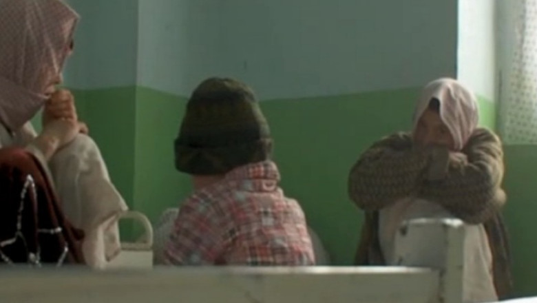 Copiii din Afganistan consuma opium Imagine