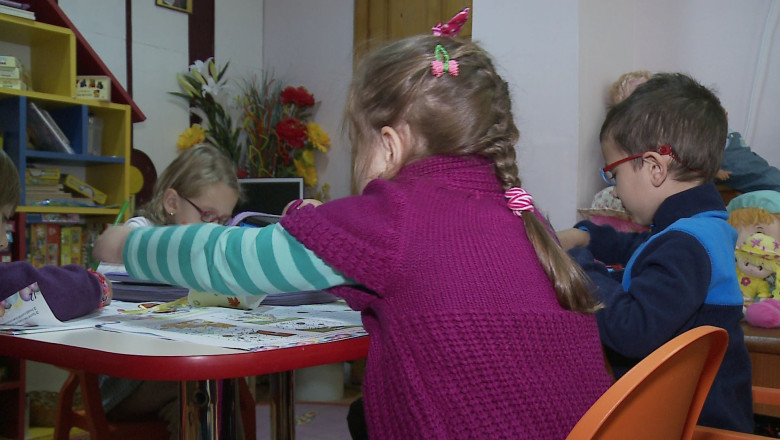 Copiii tremura in gradinite Imagine