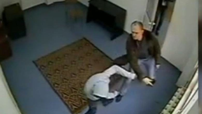 Copil batut in sectie de seful politiei din Piatra-Neamt. Comisarul-sef Cezar Filip a demisionat Imagine