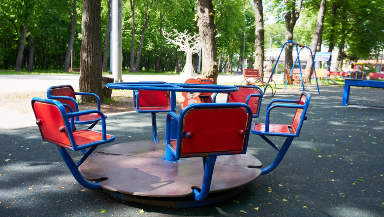 Copil de 13 ani, gasit mort intr-un parc din Bucuresti Imagine