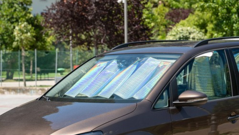 Copilul de 4 ani al unui cuplu de romani aflati in vacanta in Italia a murit, dupa ce a stat in masina parcata la soare Imagine