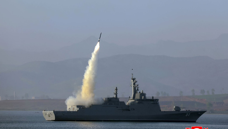 Coreea de Nord a construit cu ajutorul Rusiei un distrugator care poate lansa rachete nucleare tactice, sustine Seulul Imagine