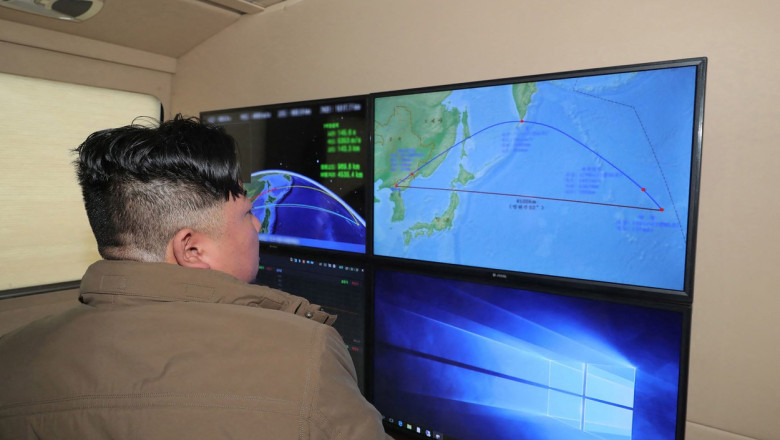 Coreea de Nord a tras 250 de obuze pentru "a avertiza serios" Coreea de Sud Imagine