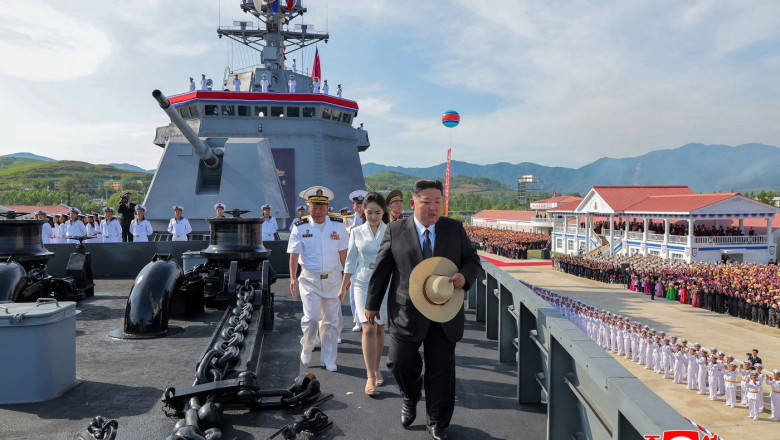 Coreea de Nord anunta ca va construi o noua nava de razboi de 5.000 de tone Imagine