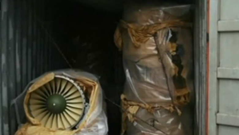 Coreea de Nord. Avioane de vanatoare ascunse in zahar Imagine