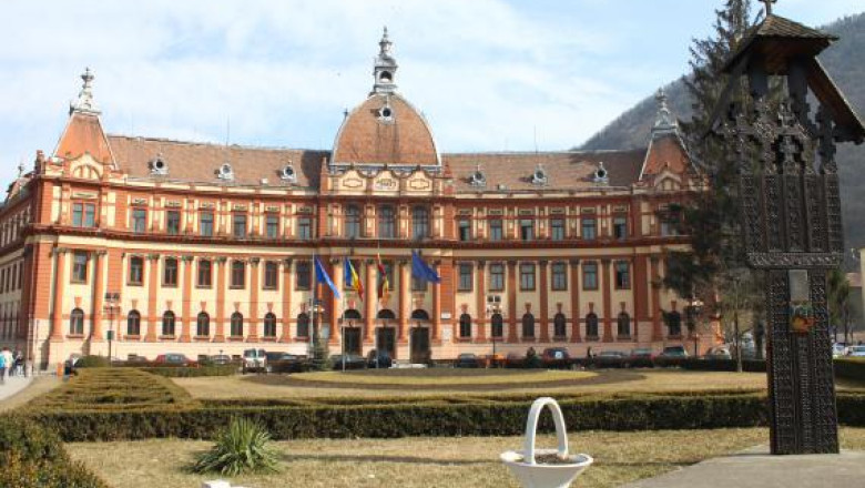 Coruptia intarzie salariile angajatilor de la Consiliul Judetean Brasov Imagine