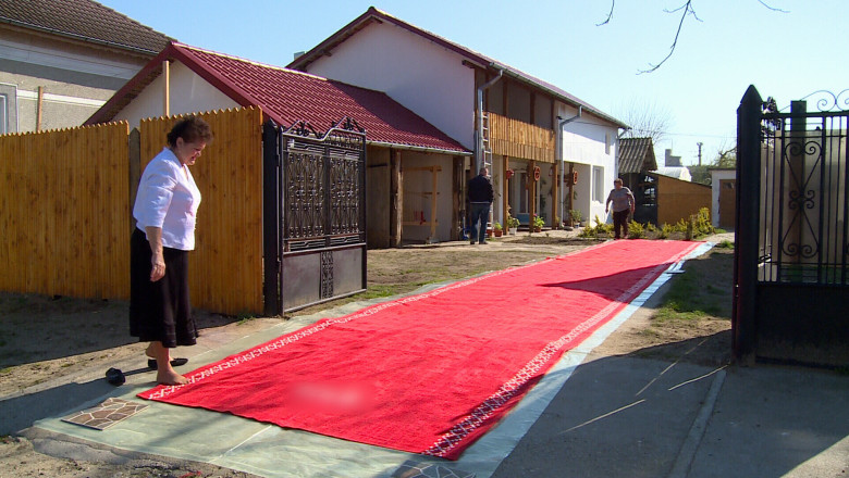 Covor oltenesc pentru premiile Gopo. Artistii romani vor pasi pe un covor rosu tesut la Bechet Imagine