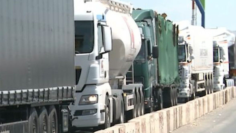 Cozi kilometrice la Vama Nadlac Imagine