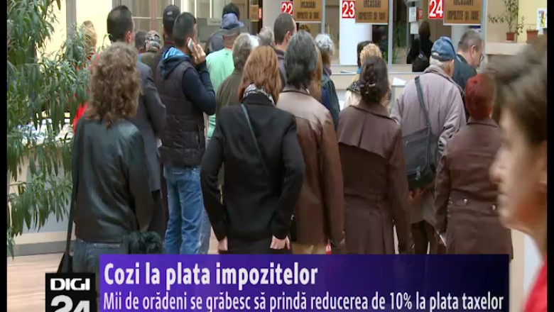 Cozi la plata impozitelor. Mii de oradeni se grabesc sa prinda reducerea de 10% la plata taxelor Imagine