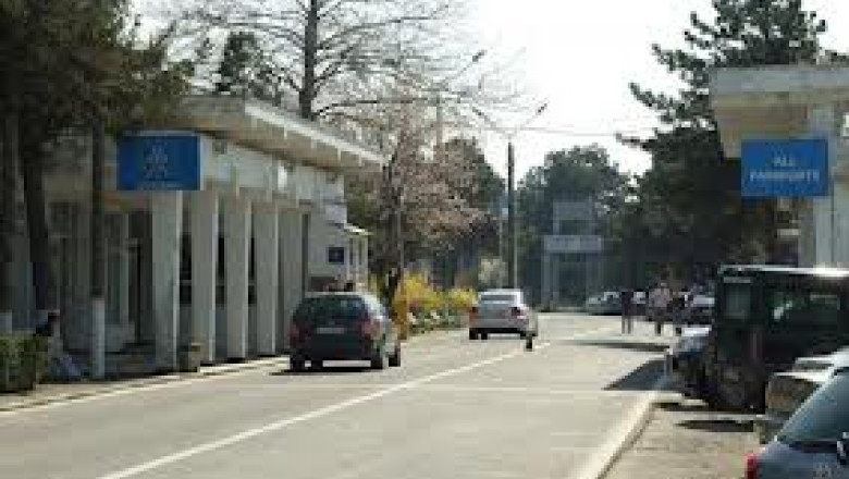 Cozi la vama. Romanii petrec Pastele in Bulgaria  Imagine