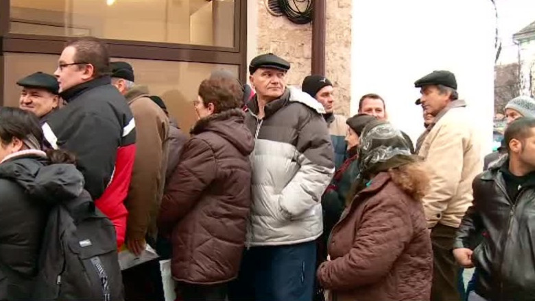 Cozi pentru locurile de parcare Imagine