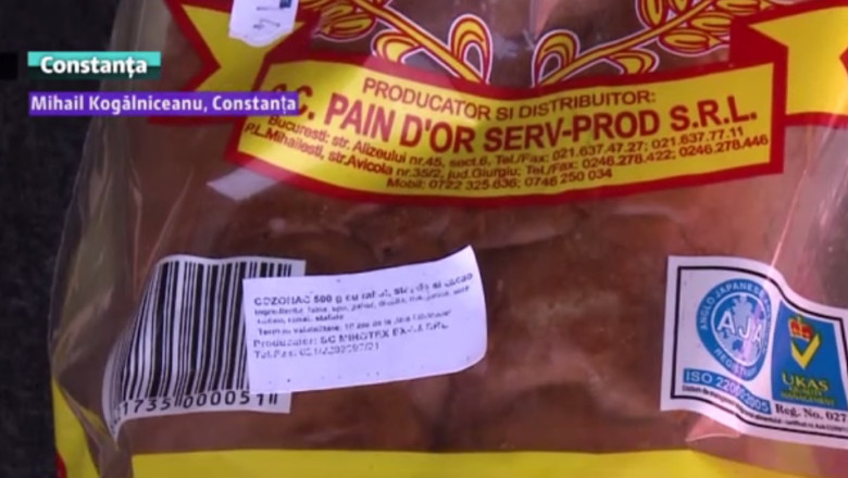 Cozonaci vechi si ceasuri cu numele lui Nicusor Constantinescu, in meniul scolarilor din Mihail Kogalniceanu Imagine