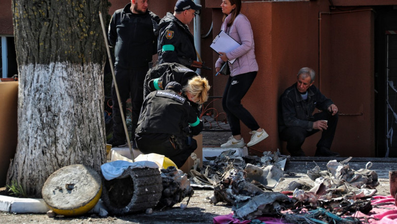CPI a trimis in Ucraina cea mai mare echipa de anchetatori desfasurata vreodata pentru investigarea crimelor de razboi Imagine