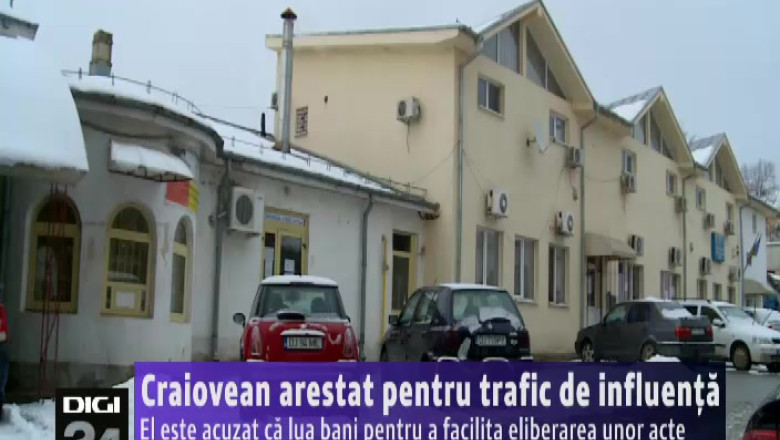 Craiovean arestat pentru trafic de influenta. El este acuzat ca lua bani pentru a facilita eliberarea unor acte   Imagine