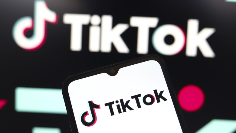Creatorii de continut TikTok din SUA isi avertizeaza urmaritorii sa ii caute pe Instagram sau YouTube Imagine
