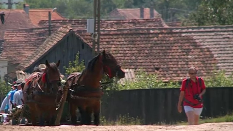 CRED IN ROMANIA CIVILIZATA. Grija pentru inima Transilvaniei Imagine