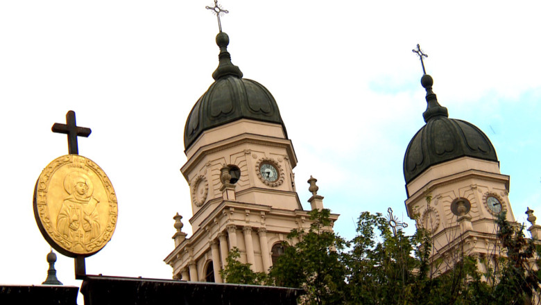 Credite de la Biserica. CAR-ul Mitropoliei Moldovei ofera imprumuturi cu dobanda de 6% Imagine