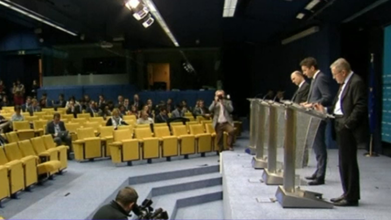 Creditorii externi, noi avertismente pentru Atena Imagine