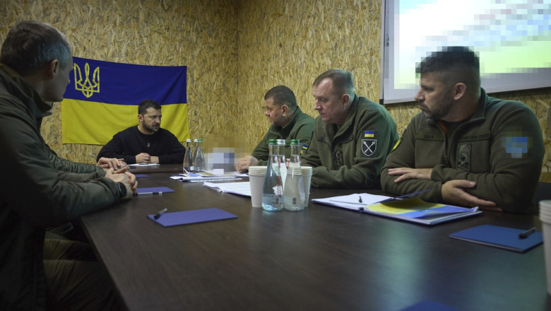 Cresc tensiunile dintre Zelenski si seful armatei ucrainene. Zalujnii este „ocolit” in comunicarea cu comandantii militari Imagine