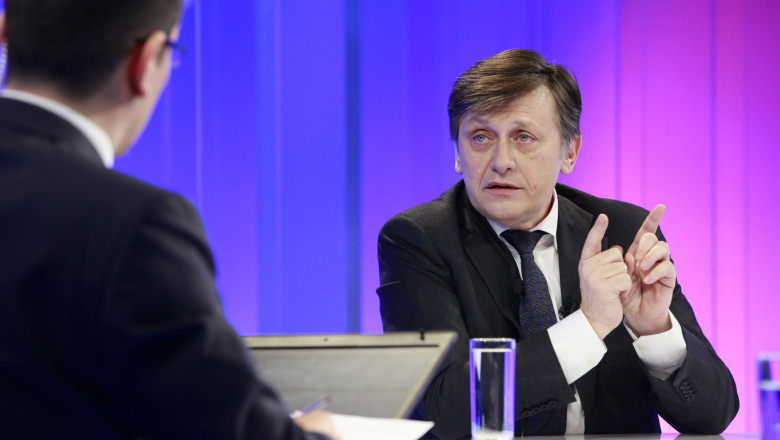 Crin Antonescu: Adunarea de PPDD-isti e ca bomba atomica in Razboiul Rece: nu o folosim, dar o avem Imagine
