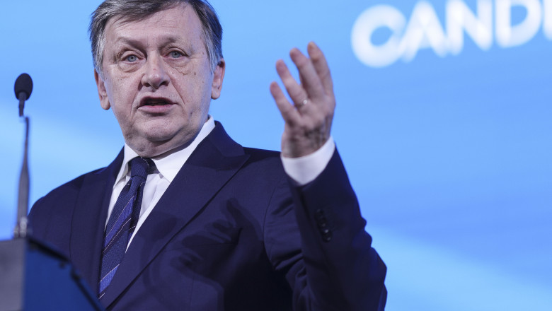 Crin Antonescu: Bolojan ar trebui sa iasa precum cucul, in fiecare zi la ora 6, si sa spuna „nu candidez, nu candidez, nu candidez” Imagine