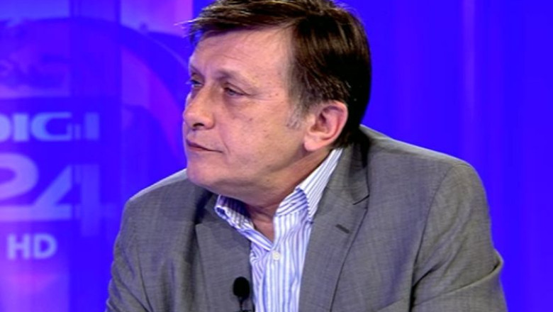 Crin Antonescu ii raspunde Elenei Udrea: Sa-mi puna conditii cand ii voi cere votul. Este jenant pentru o doamna Imagine