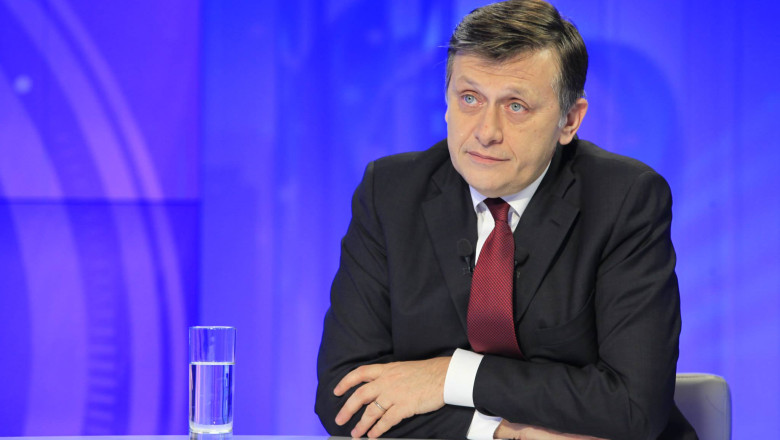 Crin Antonescu, la Digi24: Despre Klaus Iohannis discut numai cu premierul, nu cu „niste PSD-isti” Imagine