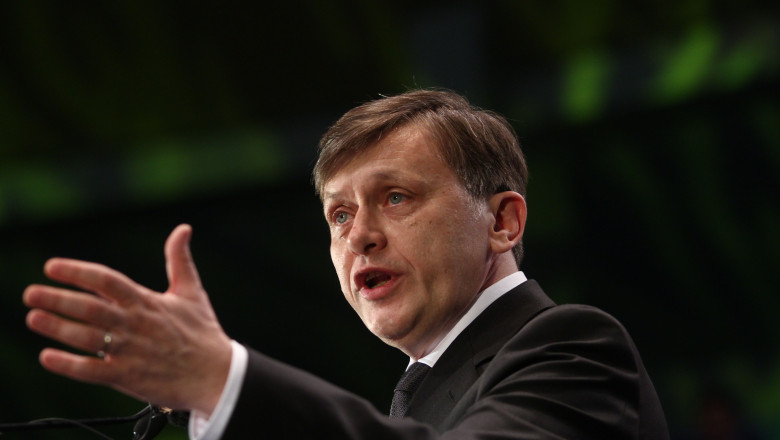 Crin Antonescu: PNL sa preia guvernarea imediat Imagine