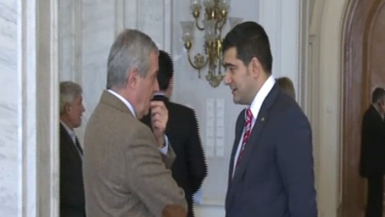 Crin Antonescu si Calin Popescu Tariceanu se critica reciproc Imagine