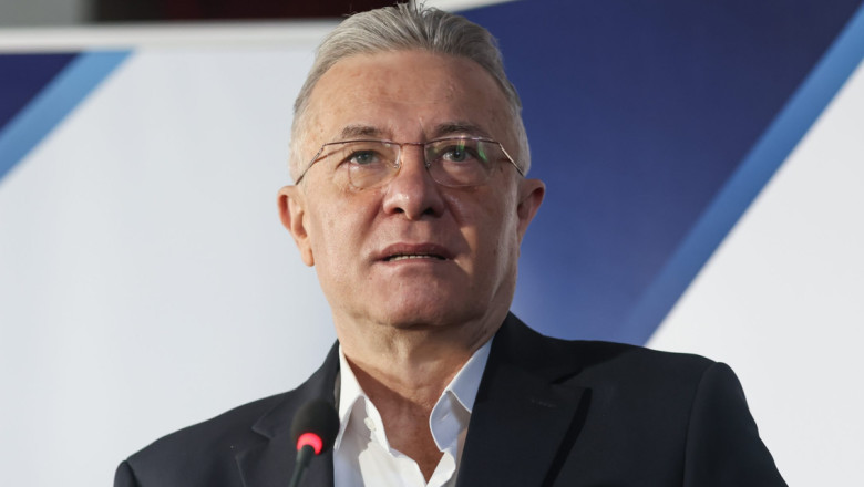Cristian Diaconescu spune ca „nu se pune problema unei cupole nucleare privind Romania”. „Nu e nevoie” Imagine