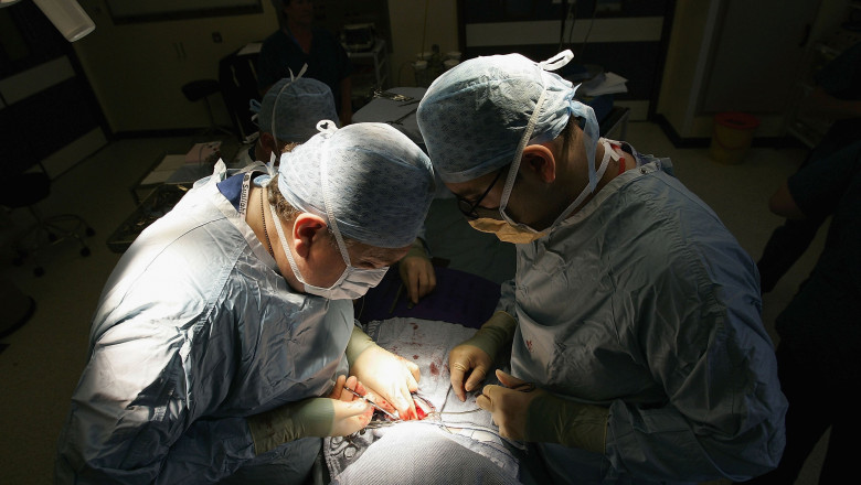 Criza de medici in Romania: Jumatate dintre ei lucreaza in Bucuresti si cinci judete. Specialitatile foarte grele sunt evitate Imagine