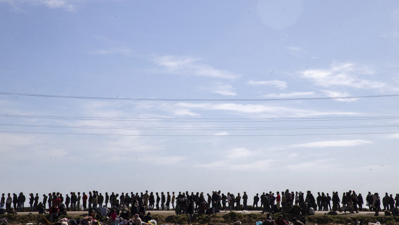 Criza migrantilor. Cum a trecut Europa de la sloganul „Putem face asta” al lui Merkel la „ridicarea podului mobil” (BBC) Imagine